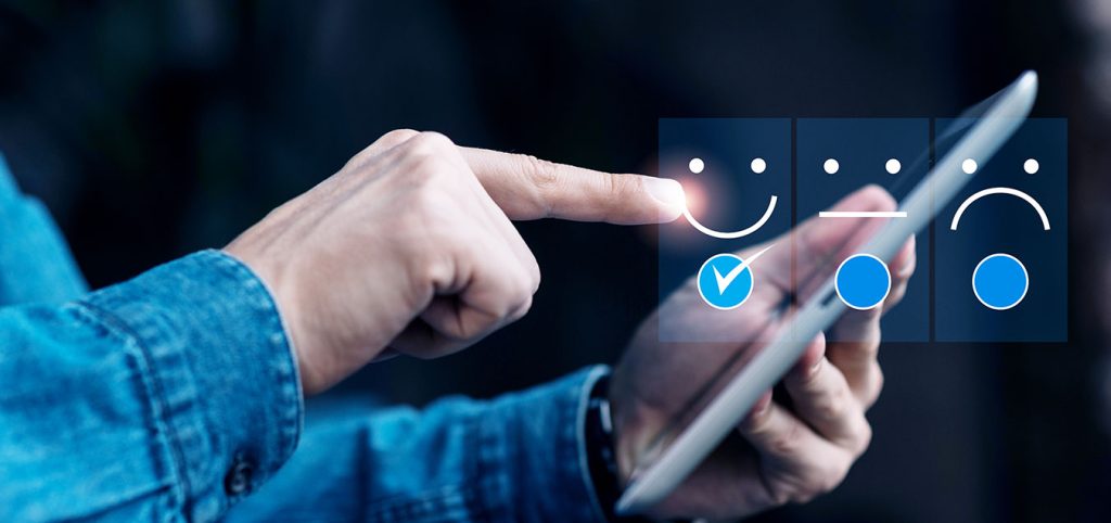 Cómo usar las opiniones de tus clientes para mejorar tu producto o servicio
